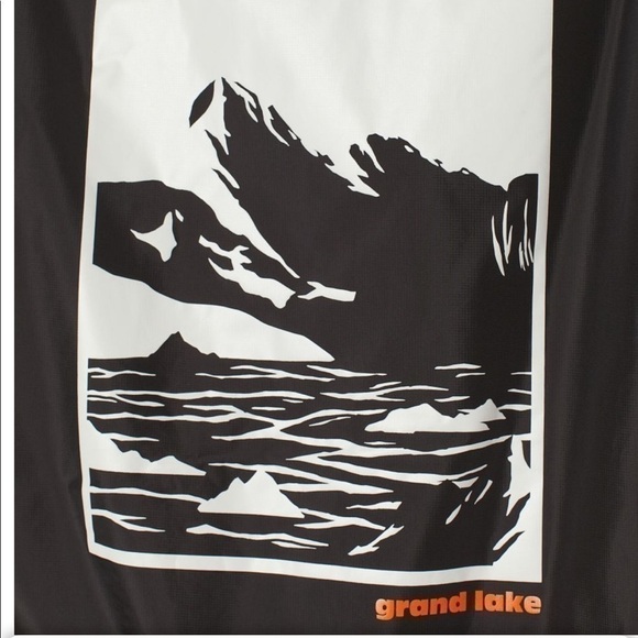 Water repellant windbreaker - Picture 6 of 9